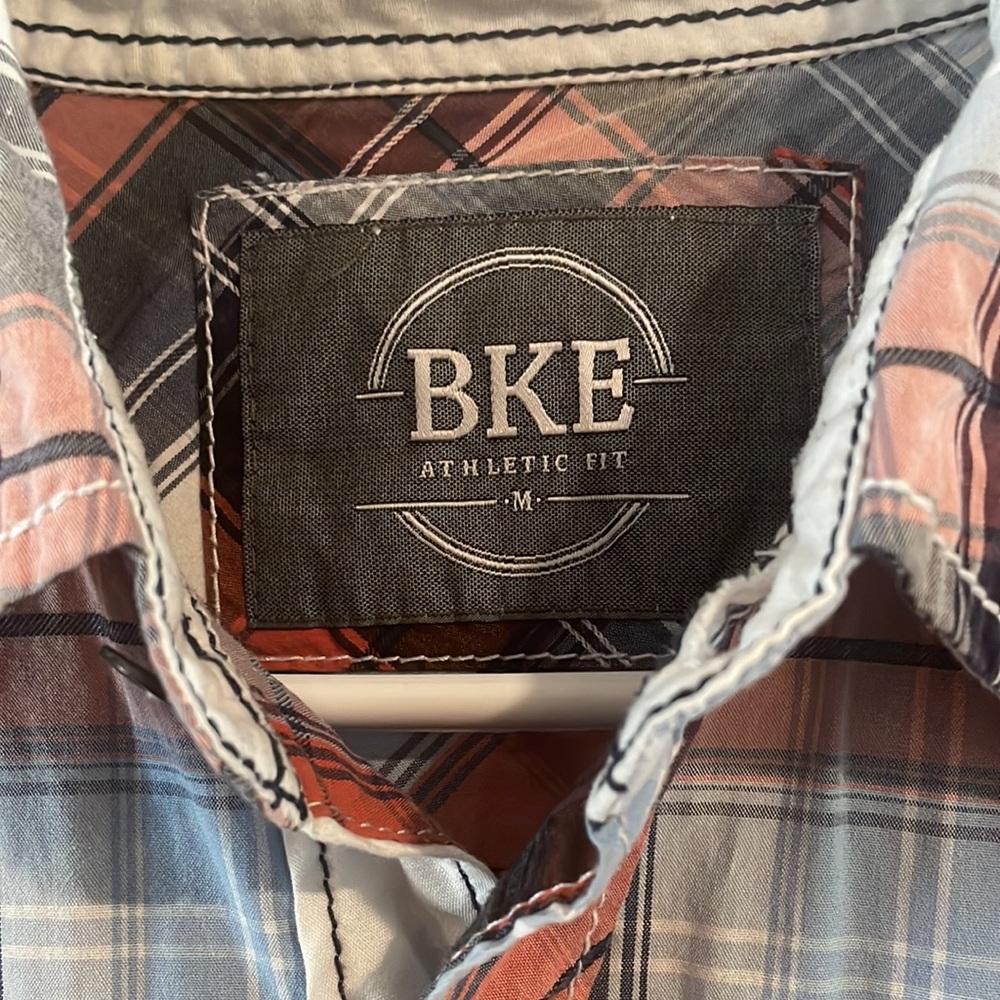 Men's button up - Picture 2 of 4